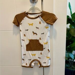 Kyte Baby Shortall in Dog